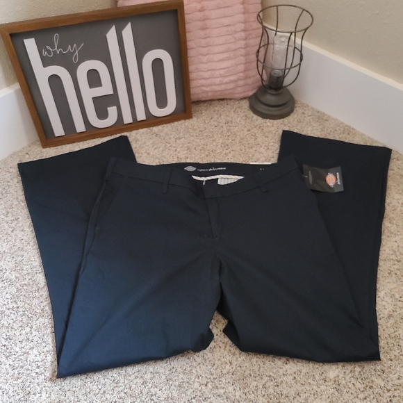 Women's Slim Fit Bootcut Stretch Twill Pants, Dark Navy Size 16 Short - Picture 1 of 7